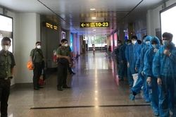 Công an TP Hồ Chí Minh trục xuất 14 người nước ngoài nhập cảnh trái phép