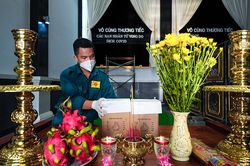 Tổ chức lễ tưởng niệm các nạn nhân tử vong trong đại dịch Covid-19