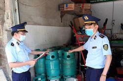 Giá gas tăng, người tiêu dùng gặp nhiều khó khănTin khácMời bạn đọc, cộng tác viên gửi bài, ảnh cho Báo Lạng Sơn số Tết Dương lịch và Xuân Nhâm Dần 2022Doanh nghiệp nhỏ và vừa vững vàng vượt qua đại dịch
