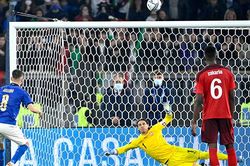 Vòng loại World Cup 2022 châu Âu: Những kẻ tội đồ mang tên Ronaldo, Jorginho