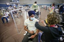 Canada sẽ nới lỏng quy định xét nghiệm PCR đối với công dân khi nhập cảnh