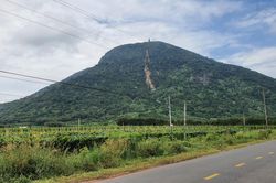 Khắc phục tình trạng thi công không bảo đảm an toàn trên đỉnh núi Bà Đen