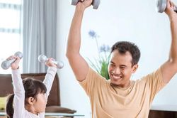 Hiệu quả bất ngờ của bài tập đi bộ đơn giản mùa dịch