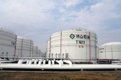 Mỹ - Trung thảo luận về việc giải phóng dự trữ dầu, đe dọa OPEC