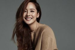 Bí quyết tạo nên vẻ đẹp không tuổi của 'mỹ nhân đẹp nhất Kpop' Eugene