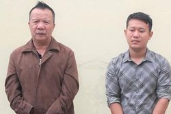 Gặp nhau ở chợ cá, 'đôi bạn' bàn nhau buôn thuốc nổ
