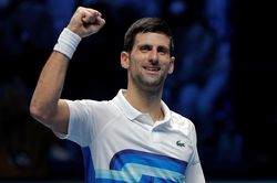 Djokovic phô diễn sức mạnh tại ATP Finals