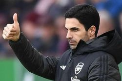 HLV Arsenal tuyên bố sốc trước trận gặp Liverpool