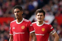 Maguire, Varane và nguyên nhân khiến MU phòng ngự thảm hại