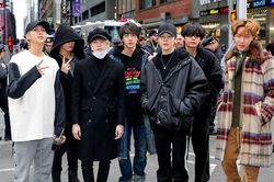 Một ARMY va phải BTS ở Mỹ, nghe kể mà phát hờn
