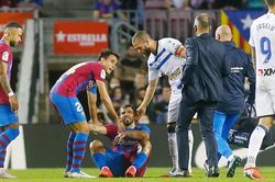 Aguero từ giã sự nghiệp bóng đá vì bệnh tim