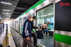 Đường sắt Cát Linh - Hà Đông ngày đầu thu phí