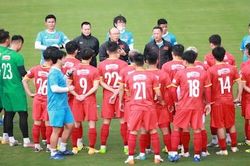 Tuyển Việt Nam hủy đấu giao hữu với CLB thành phố Hồ Chí Minh, tập luyện chuẩn bị cho AFF Cup 2020