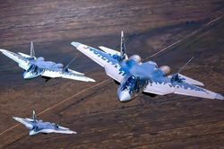 Ấn Độ 'bóc phốt' chiến đấu cơ Su-57 Nga, khẳng định kém F-35 Mỹ