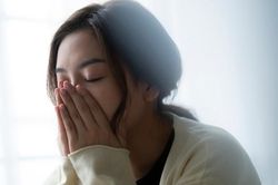 Không muốn cưới nhưng cay cú vì người yêu đi lấy vợ
