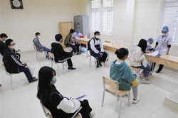 Hà Nội thêm 250 ca F0, đã tiêm 33.618 mũi vaccine Covid-19 cho trẻ từ 15 - 17 tuổi