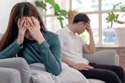 Muốn ly hôn với người chồng chỉ biết 'nói cho sướng mồm'