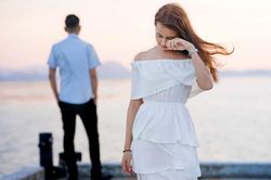Cô gái hờ hững khiến tình yêu chạy mất