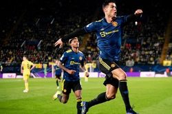MU vào vòng 1/8 cúp C1: Carrick đã 'làm mới' Ronaldo như thế nào?