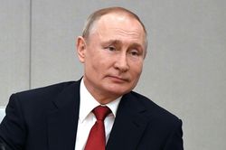 Tổng thống Putin đã thử nghiệm vaccine COVID-19 dạng xịt của Nga