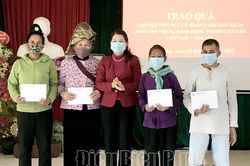 Chăm lo đời sống vật chất, tinh thần cho người cao tuổi