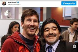 Messi xúc động ngày giỗ đầu huyền thoại Maradona, 25/11