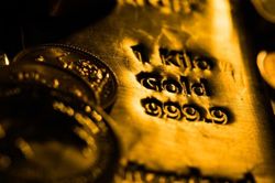 Giá vàng thế giới 25/11: Duy trì ở mức thấp nhất trong 3 tuần