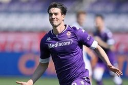 Man City vung tiền đấu 'đại gia mới nổi' Newcastle trong thương vụ Vlahovic