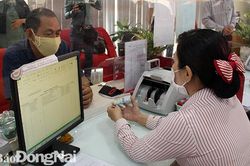 Thẻ ATM dạng từ sẽ bị 'khai tử' sau ngày 31-12-2021