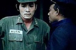 Cuộc đời Thương Tín trước khi rơi vào cảnh hết tiền, vợ kém 32 tuổi ôm con bỏ đi