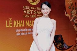 Nàng Hà Lan của 'Mắt biếc' có mắc bệnh ngôi sao như cáo buộc?