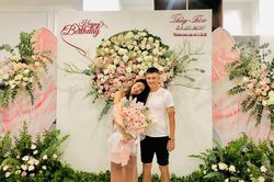 Sau ồn ào tiền thiện, Thủy Tiên rạng rỡ xuất hiện cùng Công Vinh