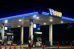 Vitol tìm kiếm đầu ra cho nhiên liệu truyền thống