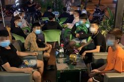 21 thanh thiếu niên lên kế hoạch mang hung khí 'nóng' từ TP Thủ Đức xuống TP Dĩ An thanh toán đối thủ