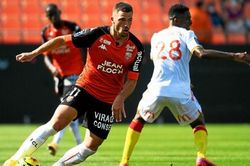 Soi kèo nhà cái Lorient vs Rennes. Nhận định, dự đoán bóng đá Pháp (21h00, 28/11)