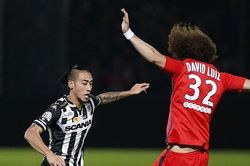 Ngôi sao tuyển Lào: Từng đối đầu với Ibrahimovic, Thiago Silva nên chẳng ngại AFF Cup