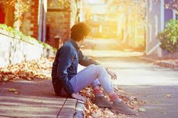 Tôi phát điên lên khi biết con trai mang cả gia sản đi trả nợ thay cho gia đình người yêu