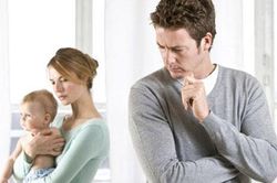 Hôn nhân bên vực thẳm vì thường xuyên 'quên chồng'