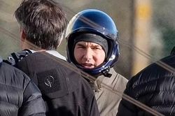 Tom Cruise đu trên cánh máy bay ở độ cao 600 m
