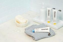 Everist thay đổi cuộc sống với sản phẩm làm đẹp 'không nước', 'không nhựa'