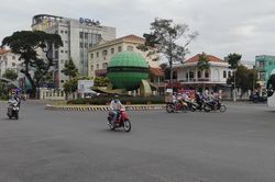 Dịch COVID-19 phức tạp, Vĩnh Long, Sóc Trăng chuyển thành 'vùng cam'