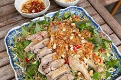 Tăng Thanh Hà làm món dân dã với vịt, vừa thanh mát vừa bổ nhiều người mê