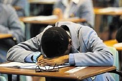 Câu hỏi 'dị' cuối bài thi khiến nhiều thí sinh Mỹ ngơ ngác và ngỡ ngàng, netizen bất bình