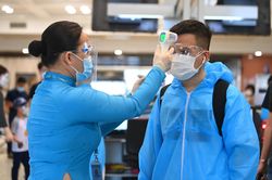 Việt Nam cần làm gì trước nguy cơ từ biến chủng Omicron?
