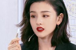 Mỹ nhân Hoa Ngữ theo đuổi phong cách Hồng Kông: Người đẹp kinh diễm, người thiếu tự nhiên