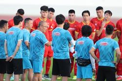 AFF Cup 2021 hôm nay: Đội tuyển Việt Nam tập buổi cuối. Tiền đạo Thái Lan tuyên bố cứng