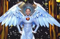 Thùy Tiên tỏa sáng trong đêm thi Quốc phục Miss Grand International 2021