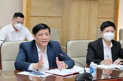 Bộ trưởng Y tế: 'Người dân không nên quá hoang mang trước biến chủng Omicron'