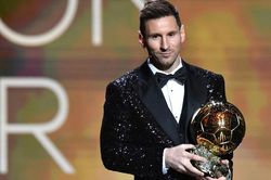 Quả bóng vàng 2021: Tiếc cho Lewandowski, nhưng Messi xứng đáng