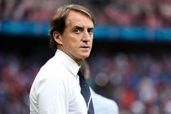 Tin MU 1/12: MU muốn người cũ Chelsea. Cựu HLV của Man City có thể thay Rangnick